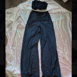 Show Me Your Mumu Velvet Stud Set